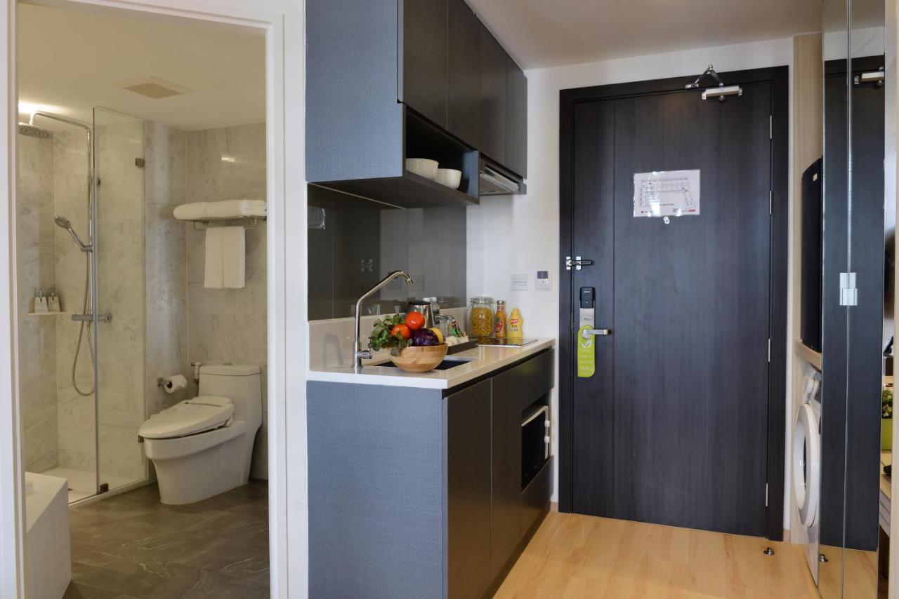 Deluxe Double or Twin Room with City View
